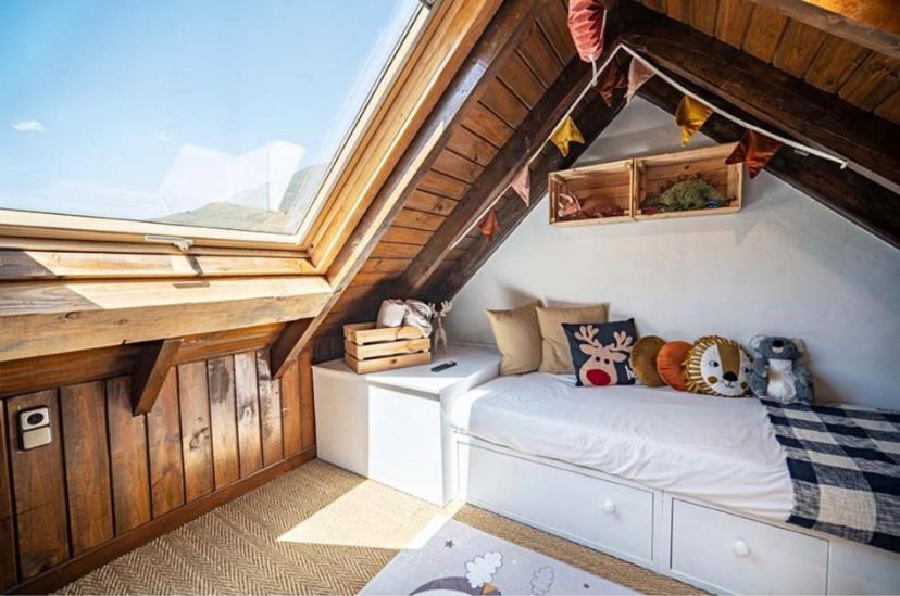 Casa Catania-Acogedora Casa Con Impresionantes Vistas-Fibra Optica Villa Salardú Kültér fotó