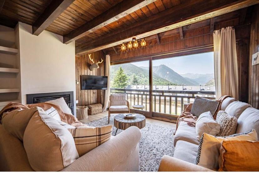 Casa Catania-Acogedora Casa Con Impresionantes Vistas-Fibra Optica Villa Salardú Kültér fotó