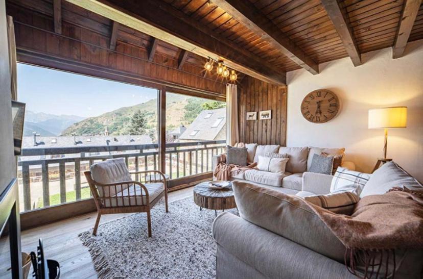 Casa Catania-Acogedora Casa Con Impresionantes Vistas-Fibra Optica Villa Salardú Kültér fotó